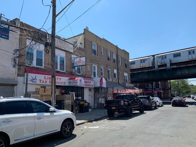 11801 Liberty Ave, Jamaica, NY à louer - Photo du bâtiment - Image 3 de 30