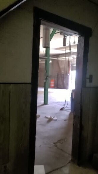 301 Bergen St, Harrison, NJ à vendre - Vidéo sur l’inscription commerciale - Image 2 de 12