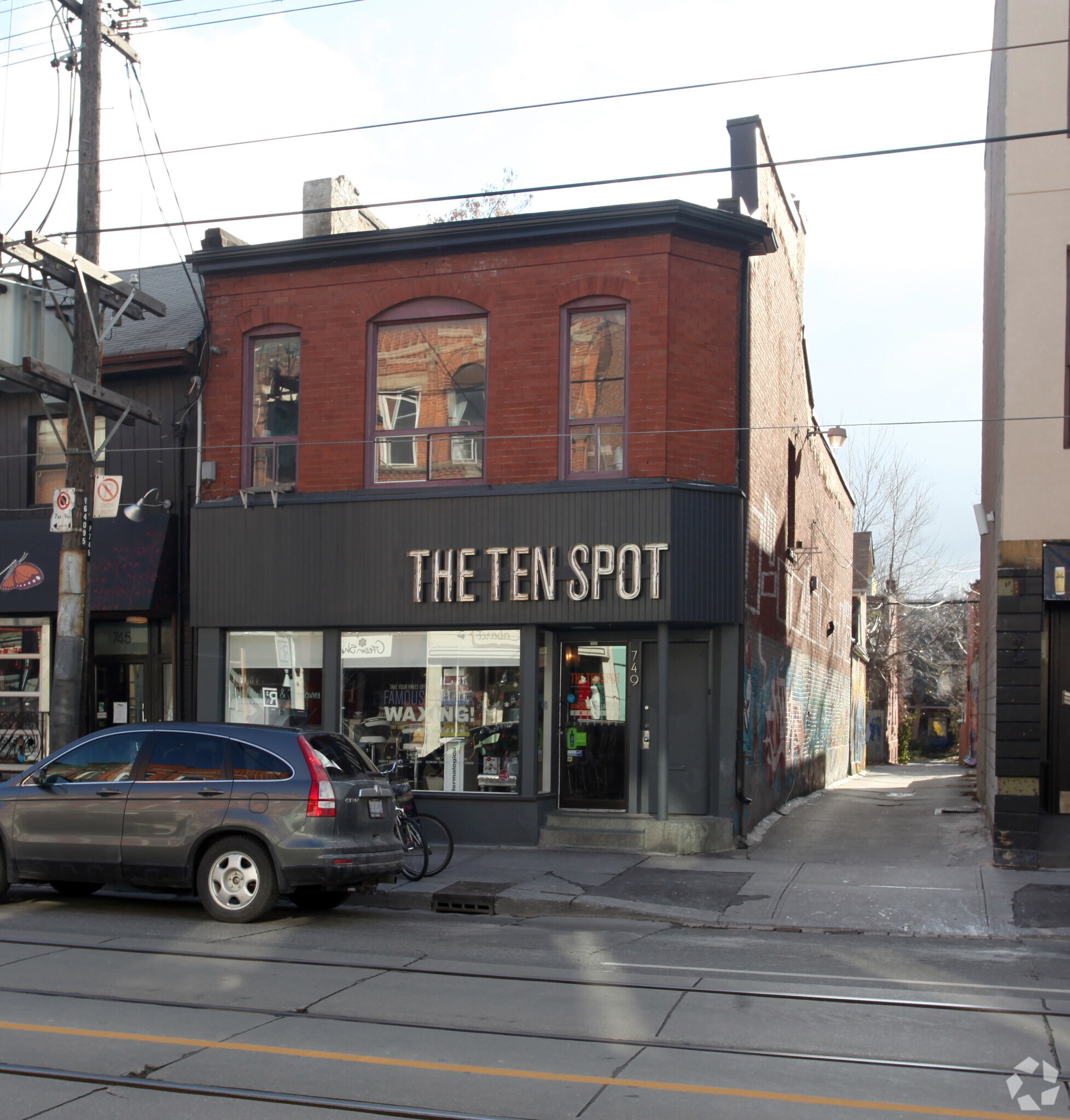 749 Queen St W, Toronto, ON for lease Primary Photo- Image 1 of 4