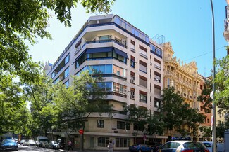 Plus de détails pour Calle Fernando el Santo, 24, Madrid - Bureau à louer