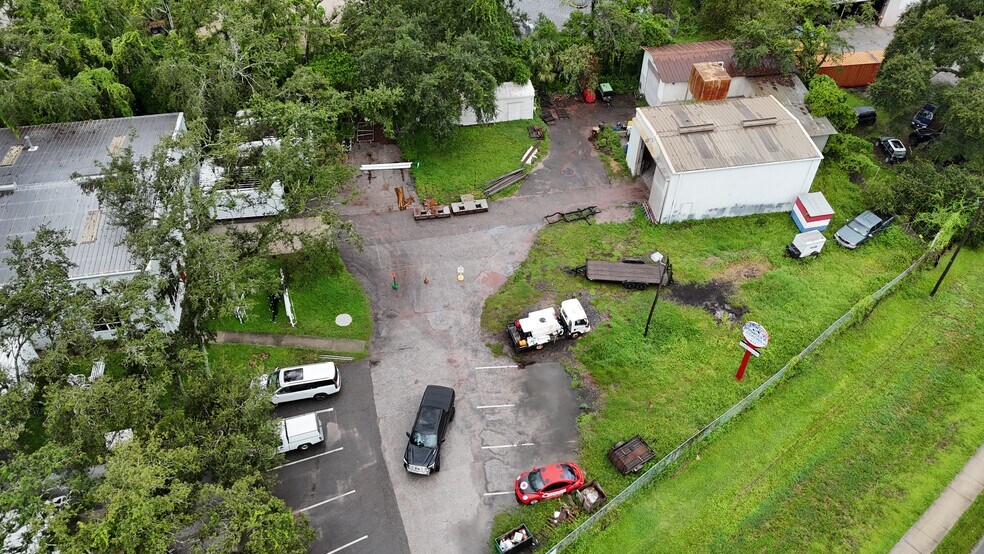 1213 E Bearss Ave, Lutz, FL à vendre - Photo du bâtiment - Image 2 de 6