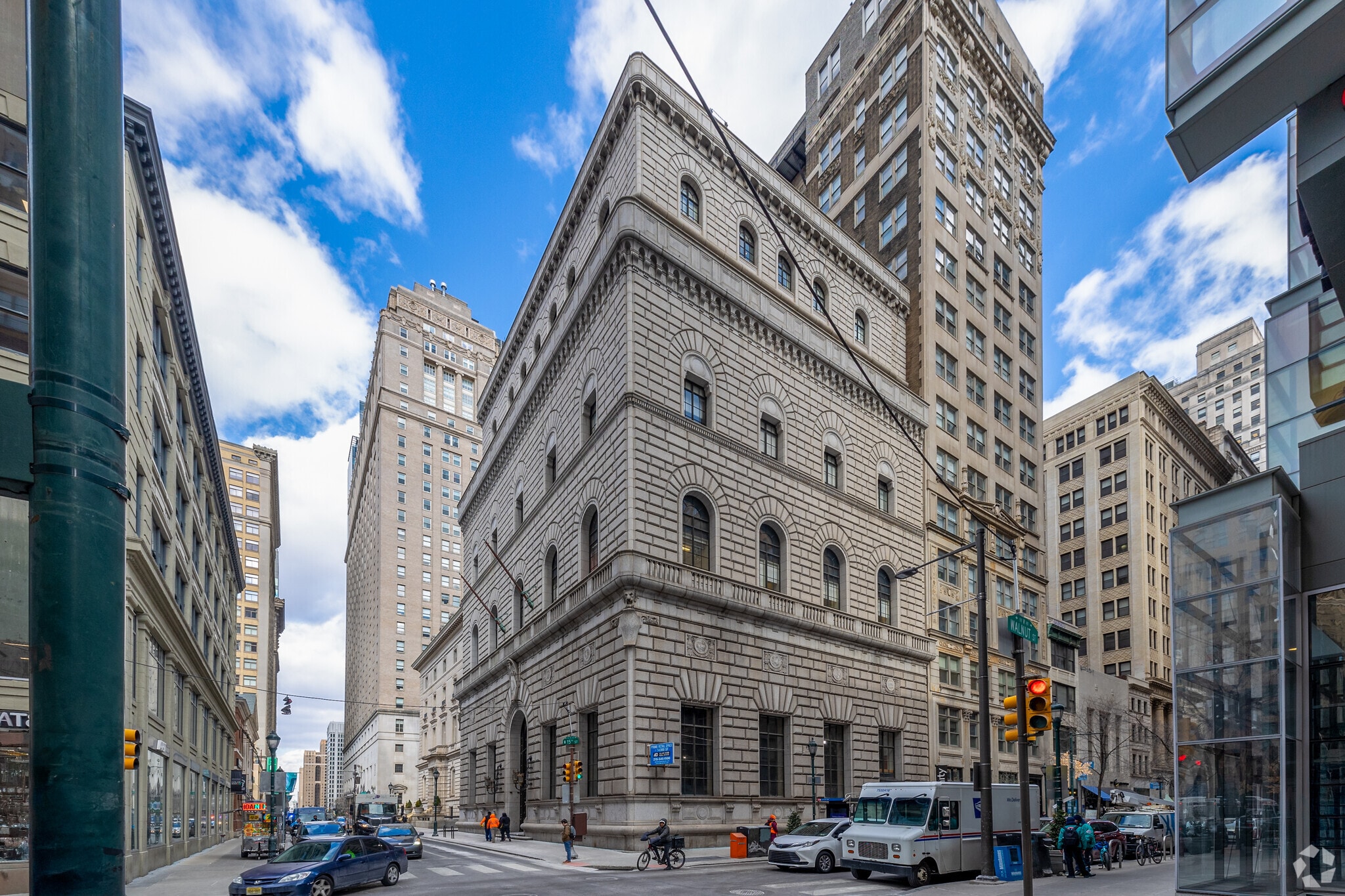 1435-1441 Walnut St, Philadelphia, PA for lease Primary Photo- Image 1 of 12