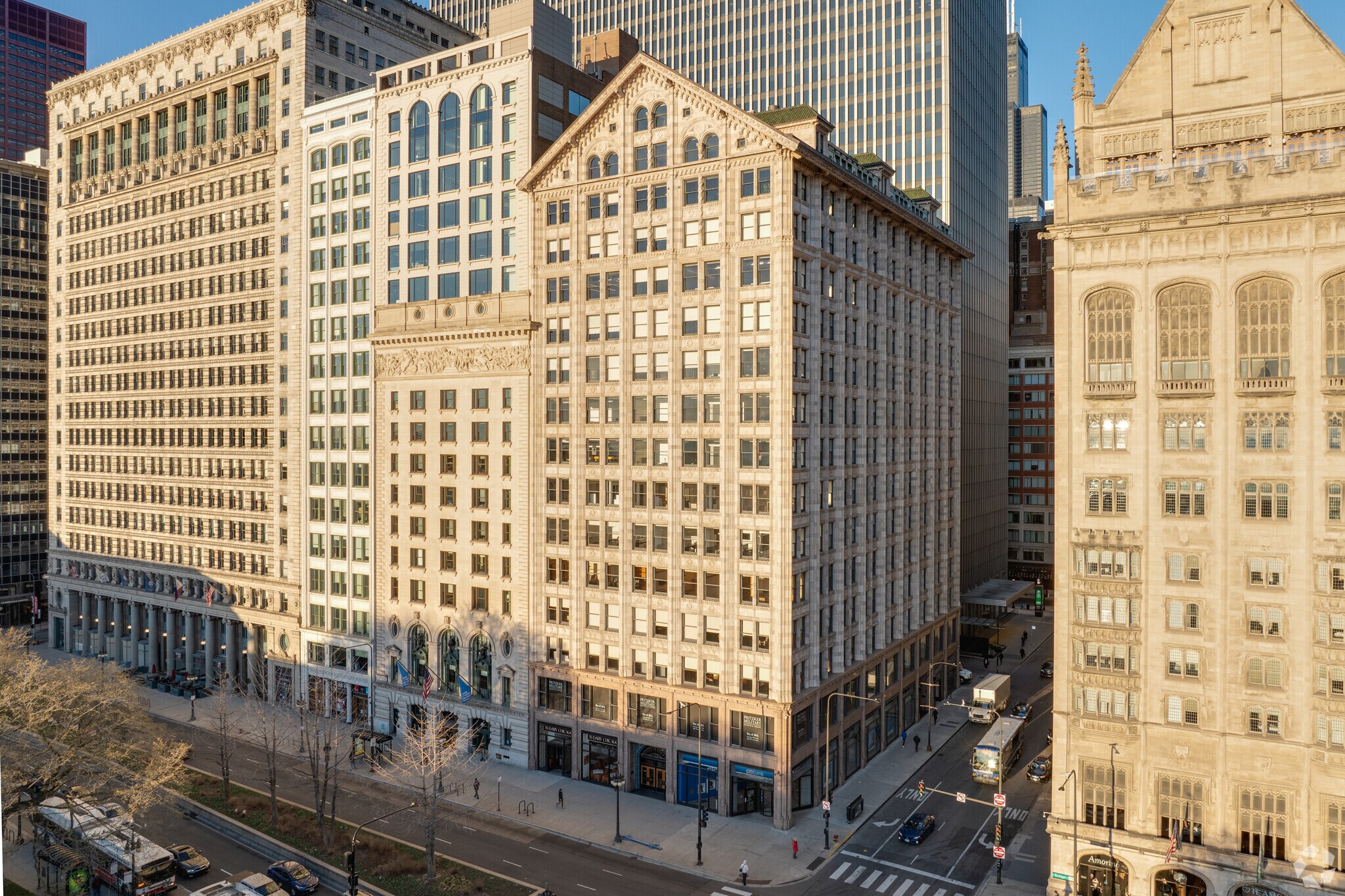 104 S Michigan Ave, Chicago, IL à louer Photo du bâtiment- Image 1 de 7