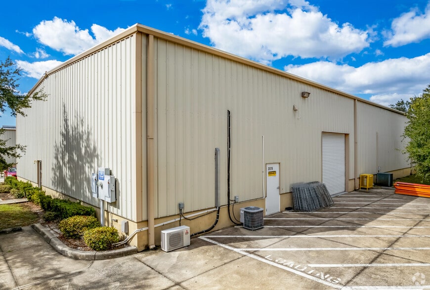 2076 58th Avenue Cir E, Bradenton, FL for sale - Building Photo - Image 3 of 14