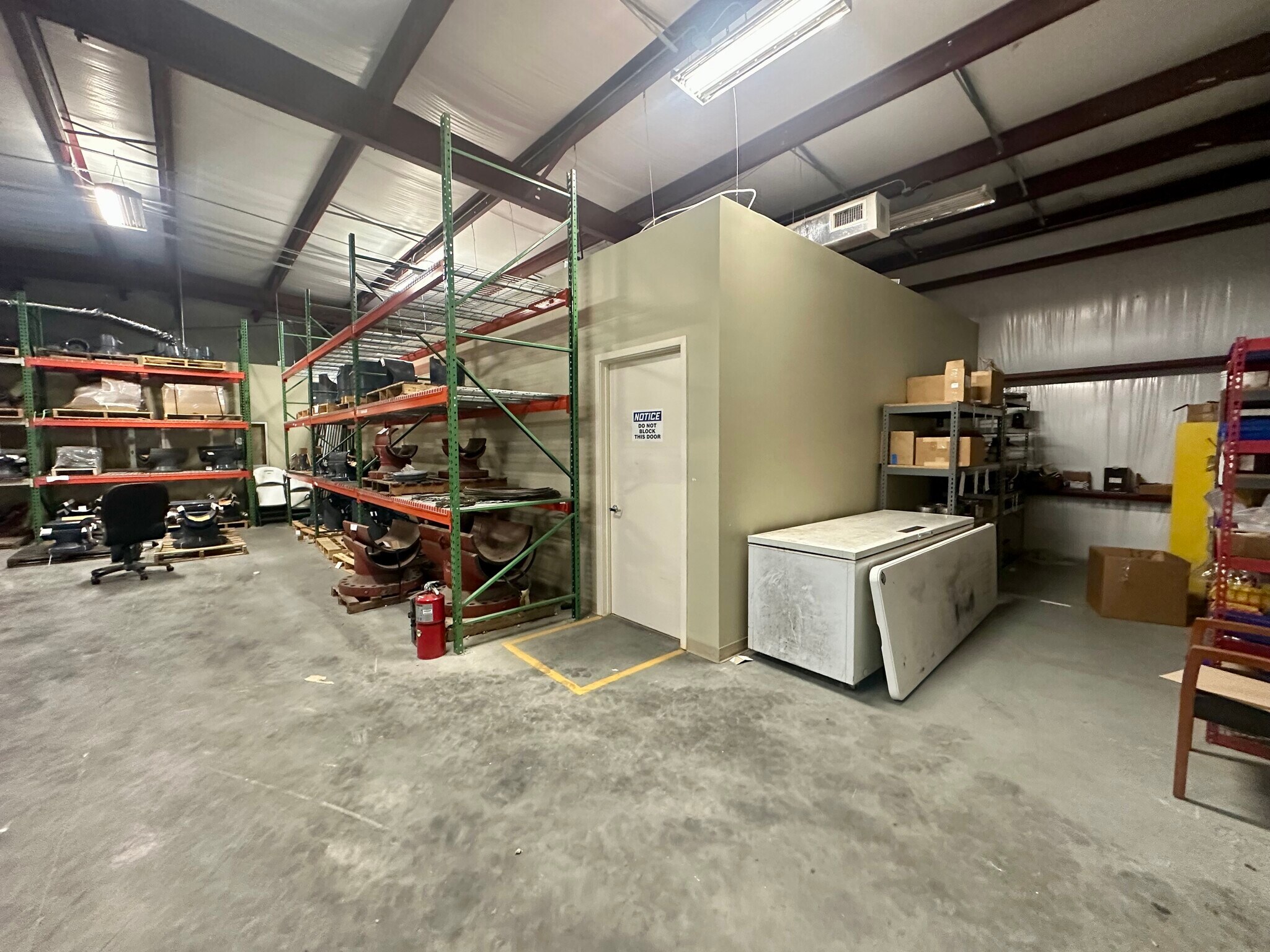 4904 Railroad St, Deer Park, TX for lease Building Photo- Image 1 of 7
