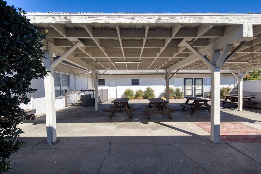 6450 Walerga Road rd, North Highlands, CA for sale - Building Photo - Image 3 of 16