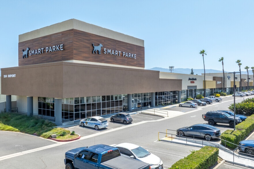 284 DuPont St, Corona, CA for sale - Primary Photo - Image 1 of 3