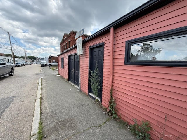 100 Felton St, Waltham, MA for lease Interior Photo- Image 1 of 1