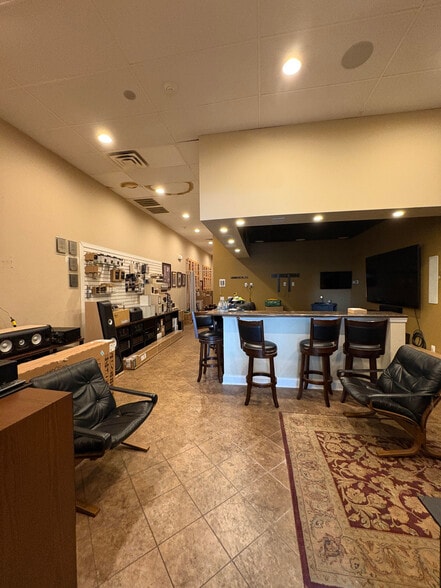 47 Broad St, Red Bank, NJ for lease - Building Photo - Image 2 of 10