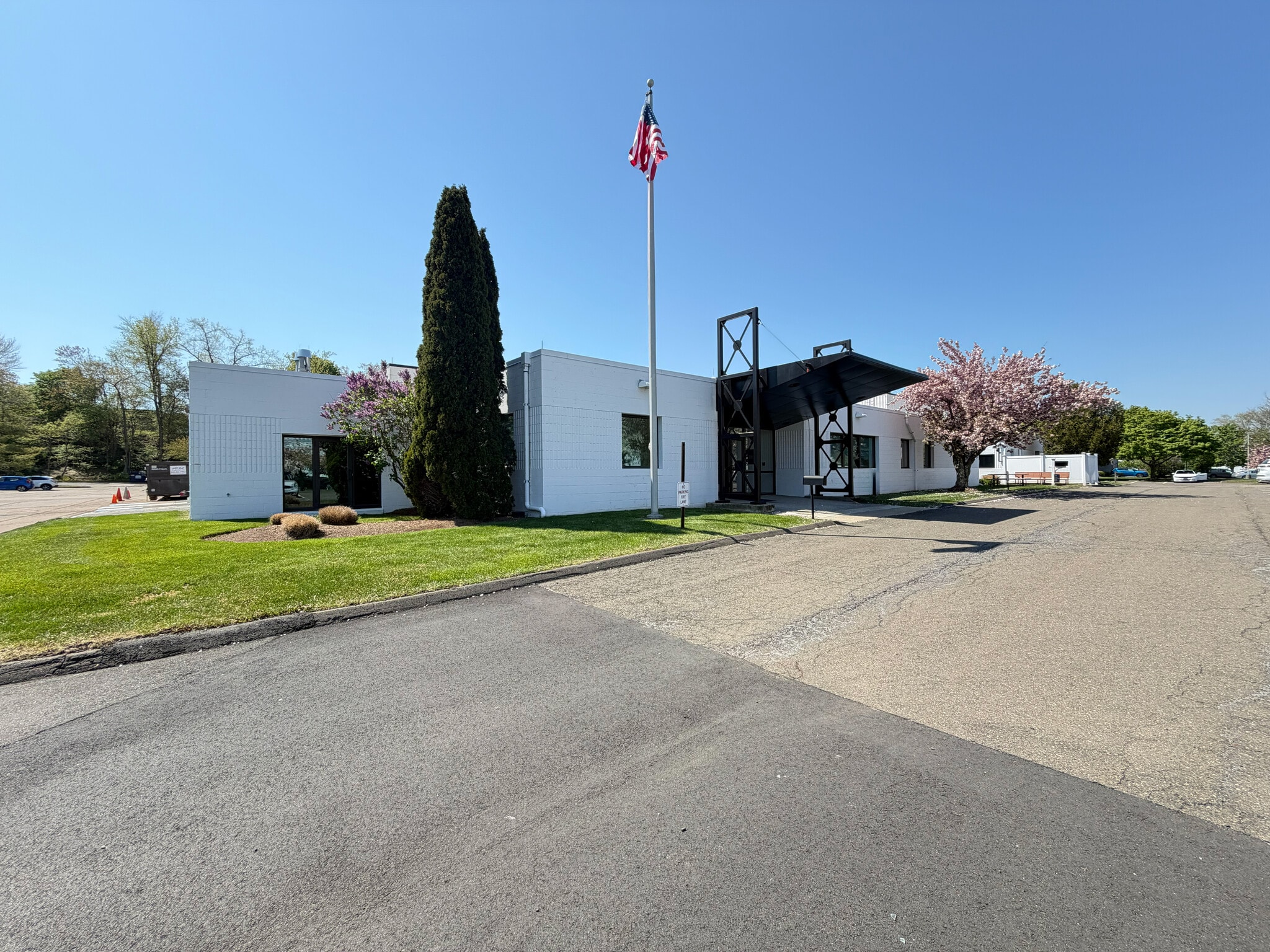 35 NE Industrial Rd, Branford, CT for lease Interior Photo- Image 1 of 2