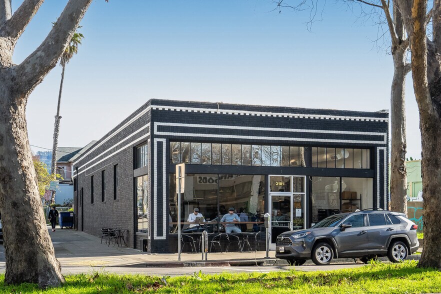 2101 San Pablo Ave, Berkeley, CA à vendre - Photo du bâtiment - Image 2 de 18