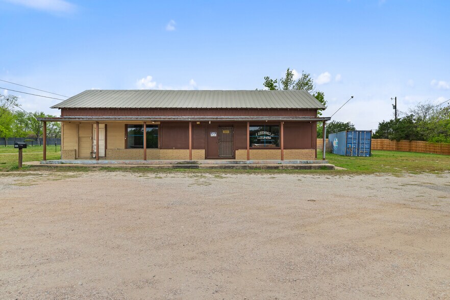 201 N US Highway 281, Johnson City, TX à vendre - Photo du bâtiment - Image 3 de 9