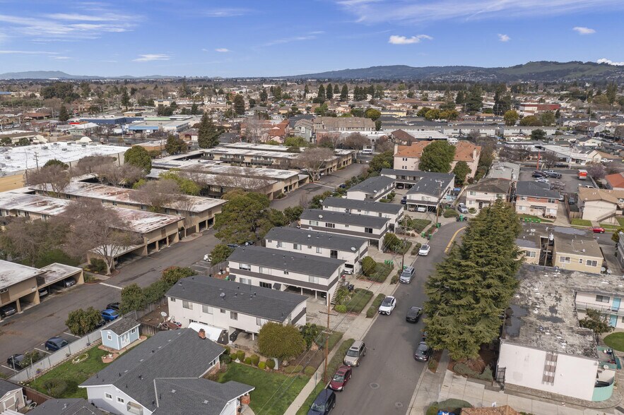 21501-21599 Westpark St, Hayward, CA à vendre - Photo du bâtiment - Image 2 de 8