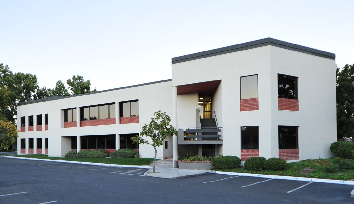 1003 E Cooley Dr, Colton, CA for lease Primary Photo- Image 1 of 11