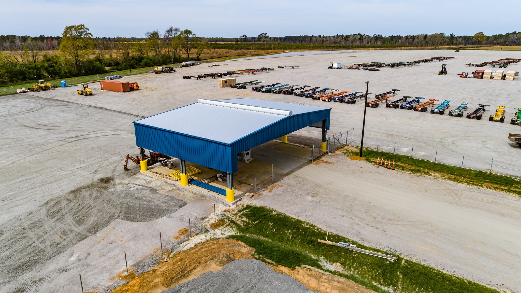 249 W Fairfield Rd, Dillon, SC for lease Primary Photo- Image 1 of 4