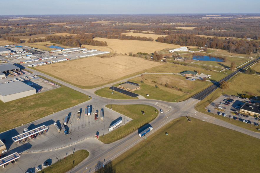 1750 Omar Bradley Rd, Moberly, MO à vendre - Photo du bâtiment - Image 1 de 1