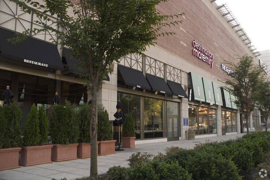 100 Bloomingdale Rd, White Plains, NY à louer - Autre - Image 3 de 25