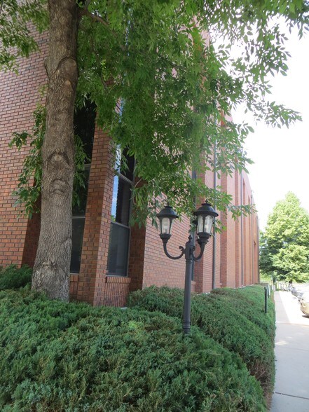 2850 McClelland Dr, Fort Collins, CO à louer - Photo du bâtiment - Image 2 de 18