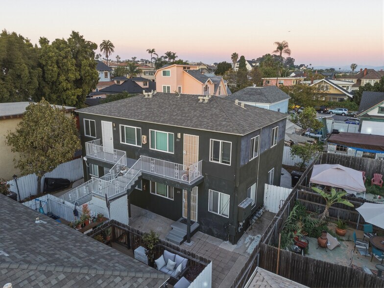 215-221 20th St, San Diego, CA à vendre - Photo du bâtiment - Image 3 de 23