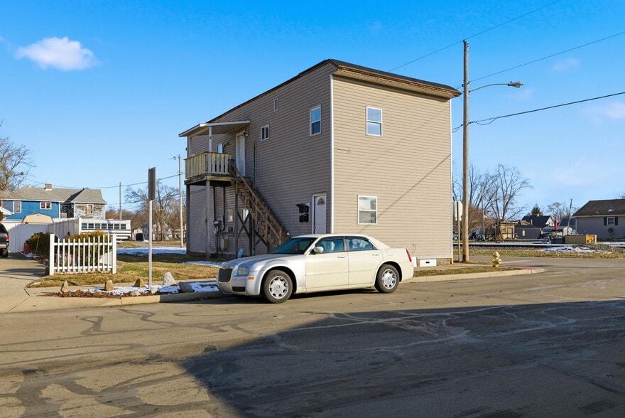 702 W 5th St, Anderson, IN for sale - Building Photo - Image 2 of 12