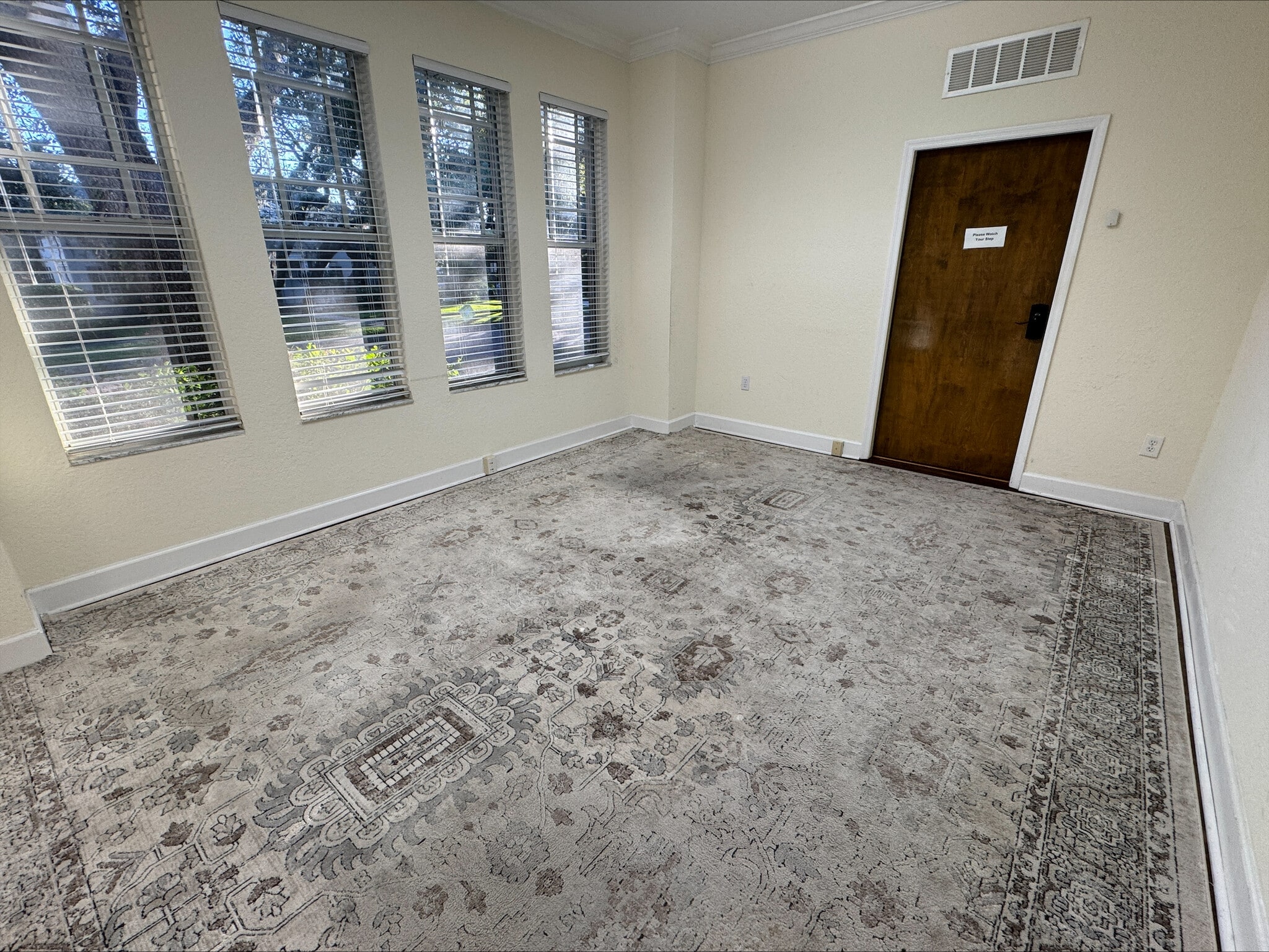 611 W Bay St, Tampa, FL for lease Interior Photo- Image 1 of 2