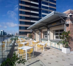 100 W Bay St, Jacksonville, FL for lease Interior Photo- Image 2 of 6