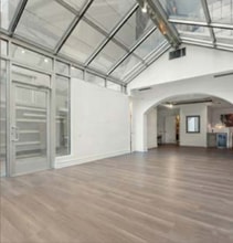 39 W 56th St, New York, NY for lease Interior Photo- Image 2 of 2