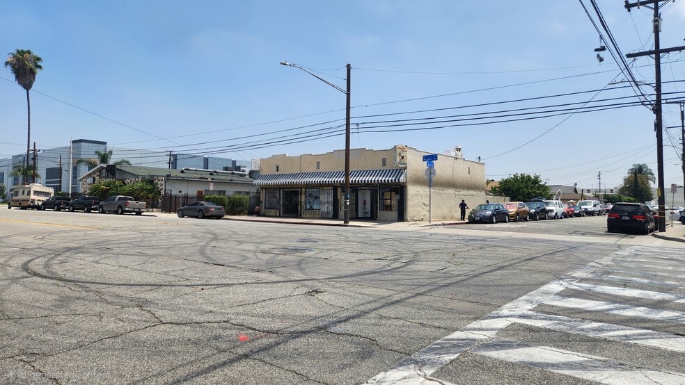 6526 Holmes Ave, Los Angeles, CA à vendre - Photo du bâtiment - Image 1 de 5