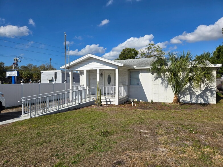 1007 Michigan Ave, Palm Harbor, FL for sale - Building Photo - Image 2 of 15