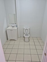 5261 33rd St E, Bradenton, FL à louer Photo intérieure- Image 1 de 18