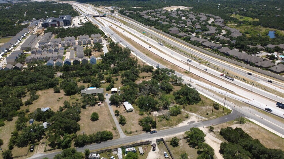 8504 US 290 & 8819 Thunderbird Road portfolio of 1 properties for sale on LoopNet.ca - Building Photo - Image 3 of 32
