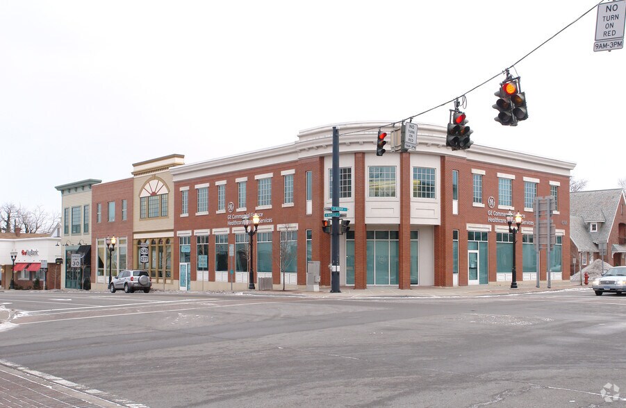 6506 E Quaker St, Orchard Park, NY à vendre - Photo principale - Image 2 de 12