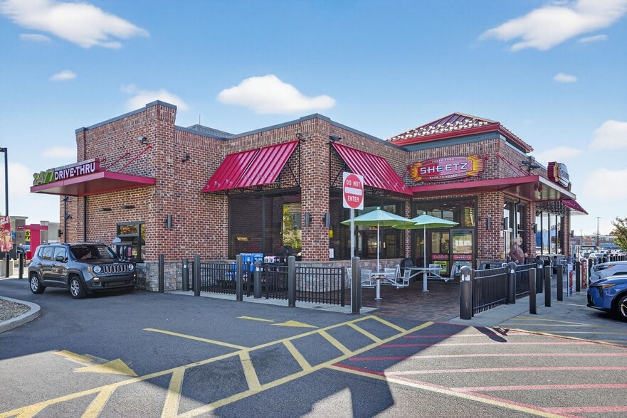 524 Town Center Dr, Johnstown, PA for sale - Primary Photo - Image 1 of 1