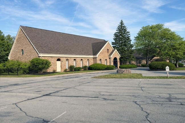 Plus de détails pour 11965 Allisonville Rd, Fishers, IN - Spécialité à vendre