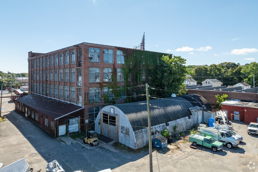 82 Mechanic St, Pawcatuck, CT à vendre - Photo principale - Image 1 de 4