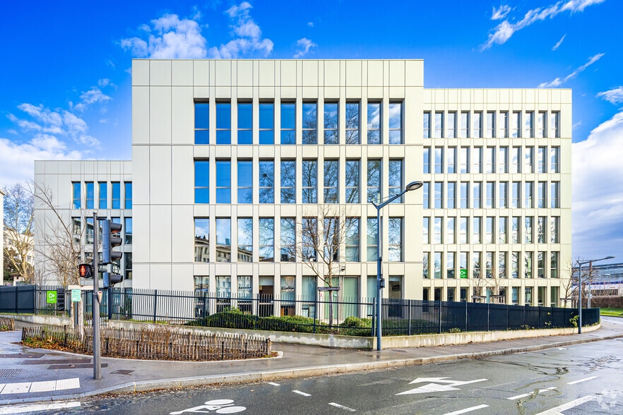 2 Impasse Pierre Baizet, Lyon for lease - Primary Photo - Image 1 of 3