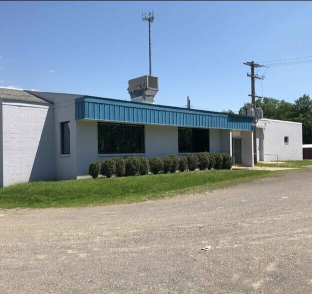 2251 Constitution Ave, Olean, NY à louer - Photo du bâtiment - Image 3 de 9