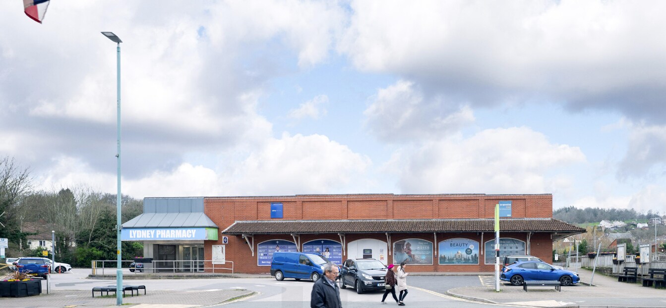 33-39 Newerne St, Lydney à vendre Photo principale- Image 1 de 4