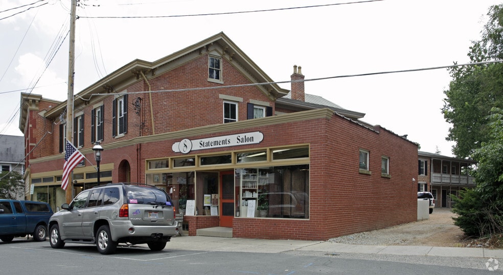 9 Fountain Dr, Glendale, OH à vendre - Photo principale - Image 1 de 3