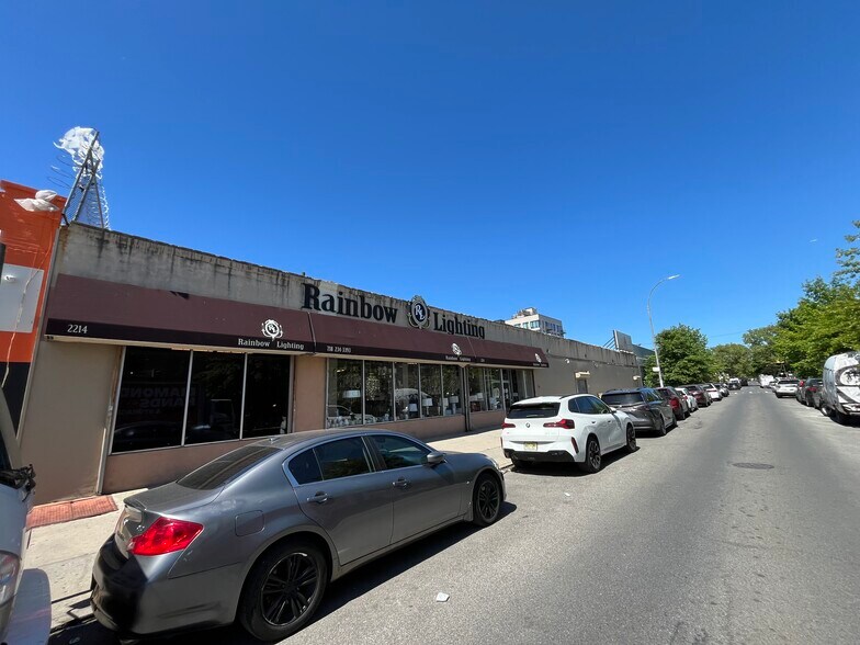 2214 59th St, Brooklyn, NY à vendre - Photo principale - Image 1 de 3