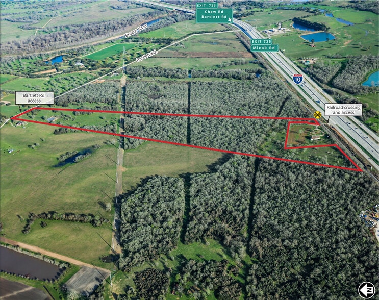 2428 Bartlett rd, Sealy, TX for sale - Building Photo - Image 2 of 3