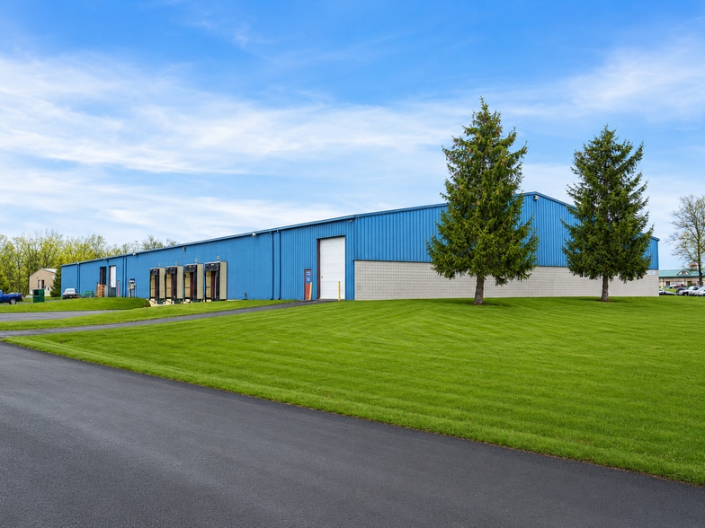 9147-9197 E MI State Road 36, Whitmore Lake, MI for lease - Building Photo - Image 2 of 6