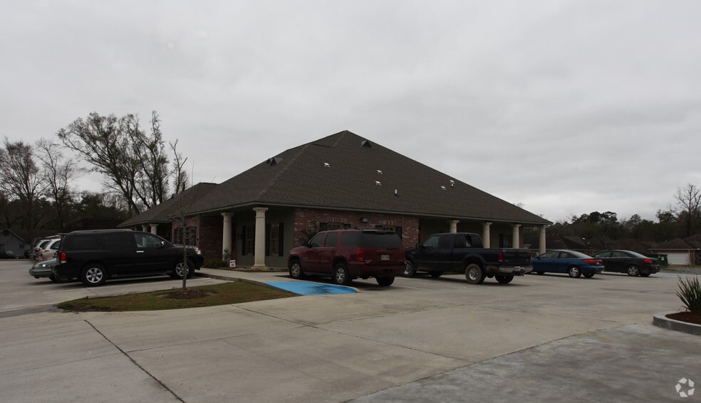 1211-1217 N Range Ave, Denham Springs, LA for lease - Primary Photo - Image 2 of 3
