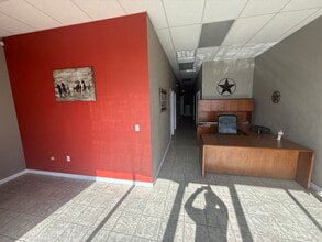 3980 Boat Club Rd, Lake Worth, TX for lease Interior Photo- Image 2 of 7