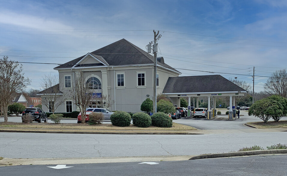 350 E Henry St, Spartanburg, SC for lease - Building Photo - Image 2 of 3