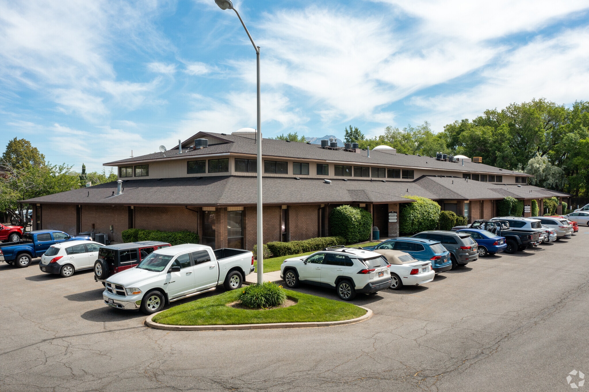 870 E 9400 S, Sandy, UT for lease Primary Photo- Image 1 of 8