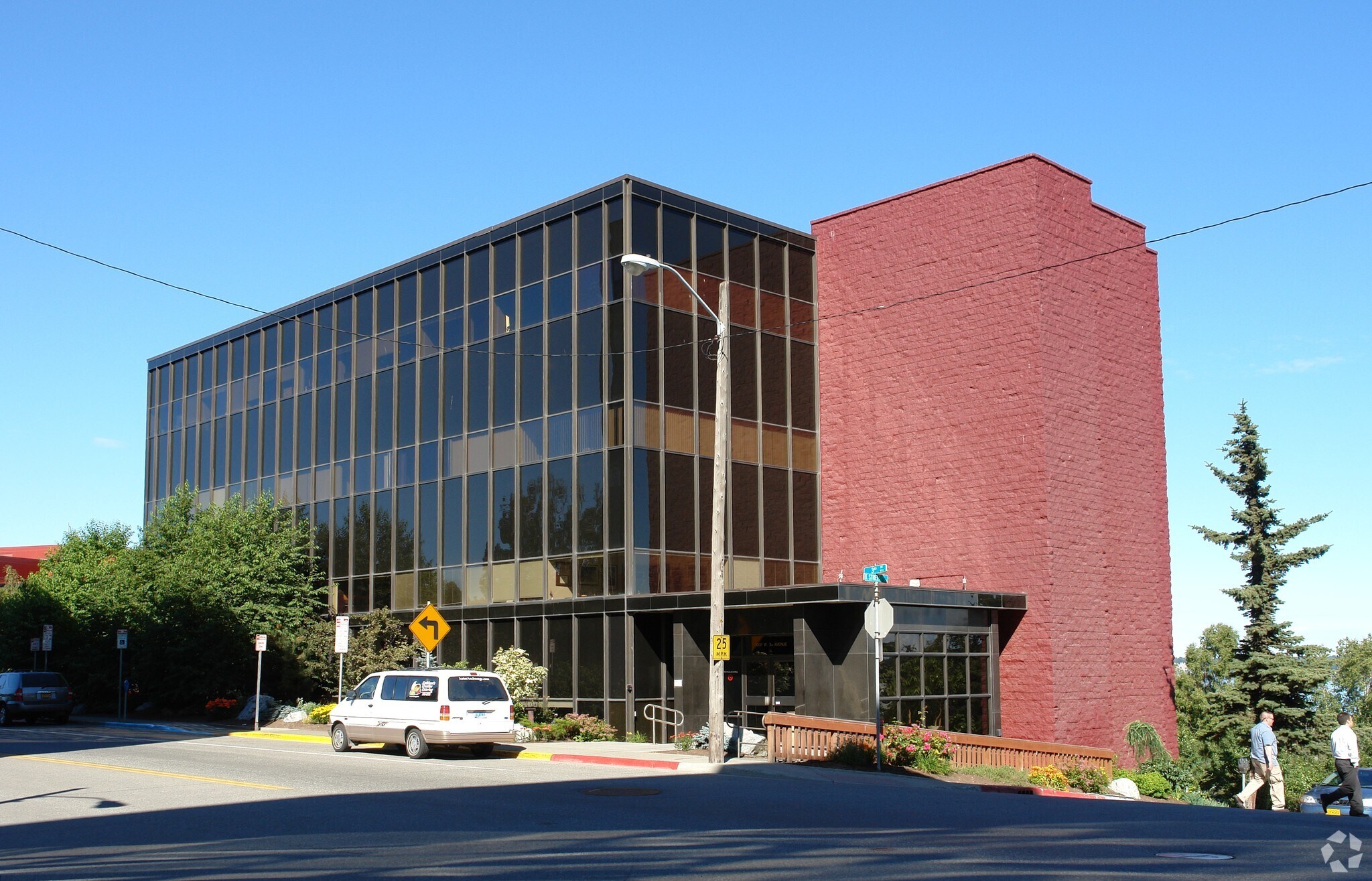 1007 W 3rd Ave, Anchorage, AK for lease Primary Photo- Image 1 of 4