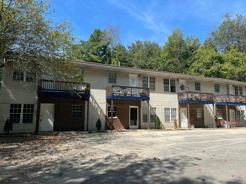 105 Loveless Ln, Somerset, KY à vendre - Photo du bâtiment - Image 1 de 11