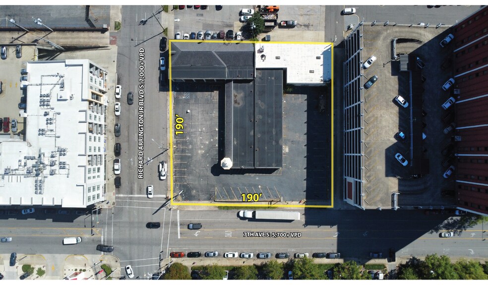 700 Richard Arrington Jr Blvd S, Birmingham, AL for lease - Building Photo - Image 3 of 7