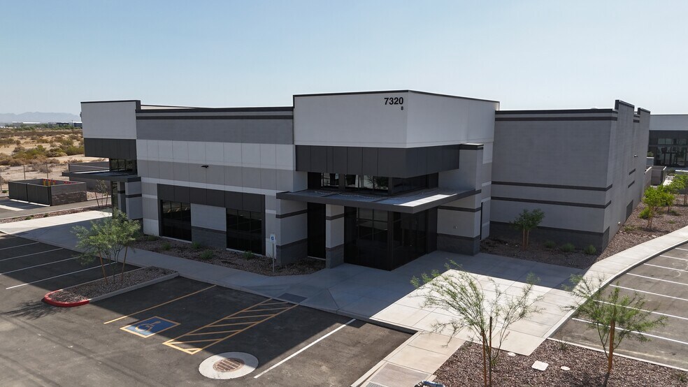 7320 E Pecos Rd, Mesa, AZ à vendre - Photo du bâtiment - Image 1 de 4